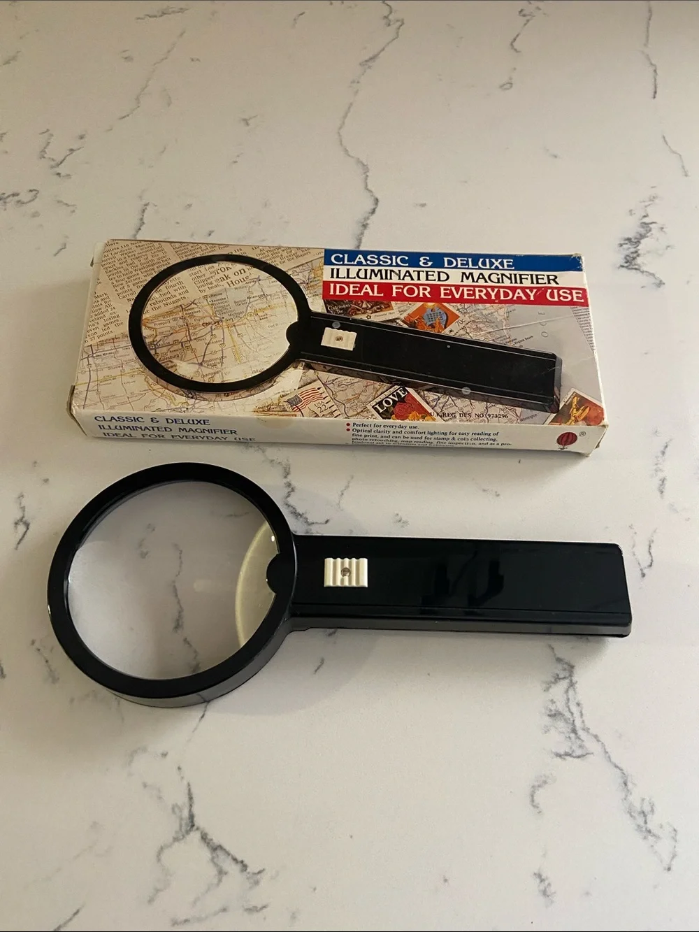 Classic Deluxe Illuminated Magnifying Glass Working Boxed